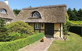 Zara'S B&B